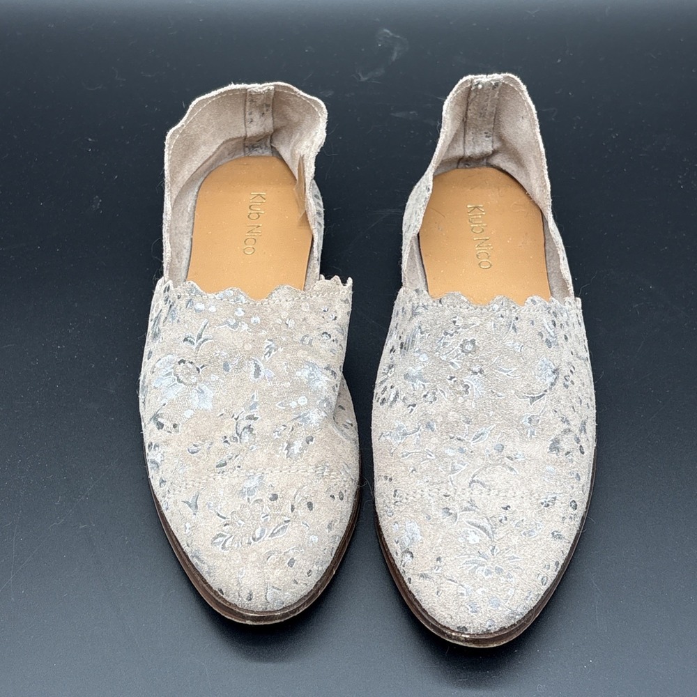 Klub Nico Scalloped Metallic Silver Floral Suede Smoking Flats Ballet Loafers 7